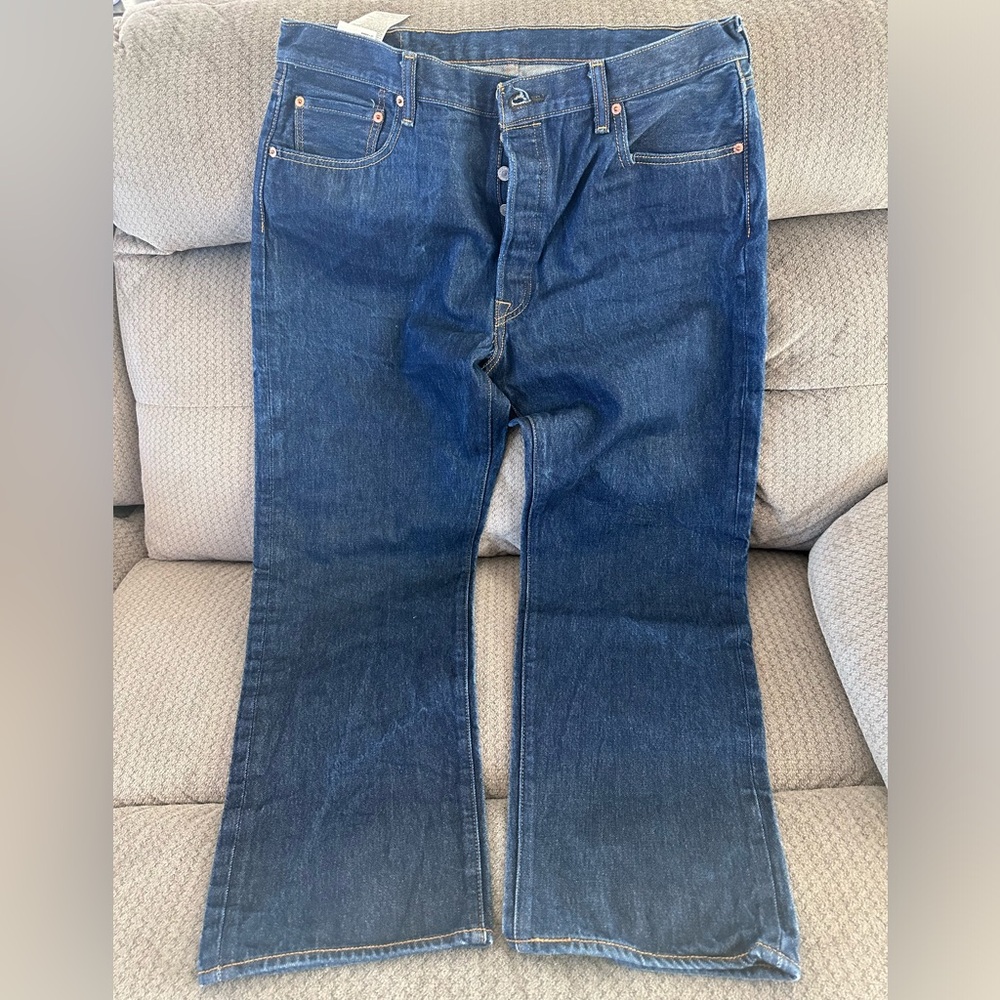 Men’s Levi straight leg button fly 38/30